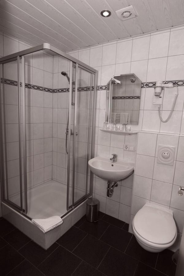 לנדסטול Hotel Avalon מראה חיצוני תמונה