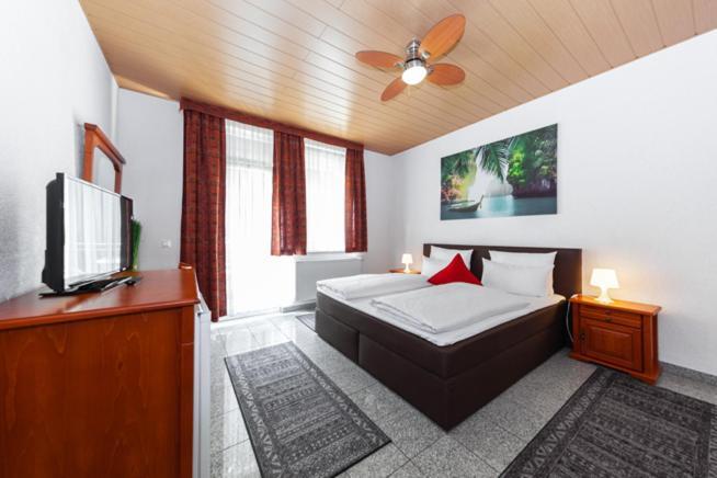 לנדסטול Hotel Avalon מראה חיצוני תמונה